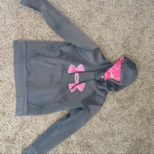 pink and grey sweatshirt